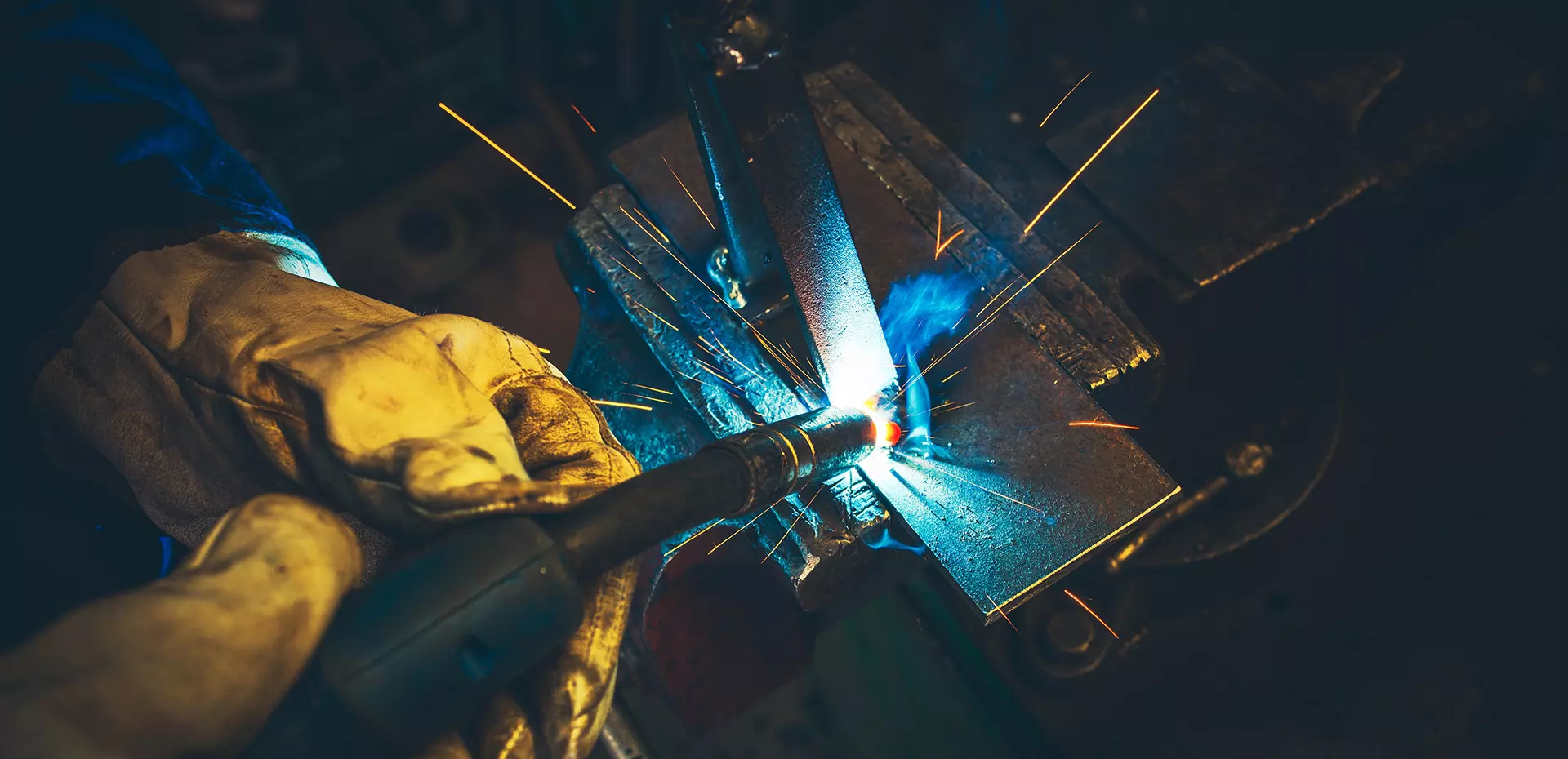 entreprise-metallerie-en-sarthe-soudure-escalier-reparation