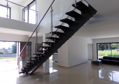 entreprise-metallerie-en-sartheetude-pose-escalier-interieur-metal-72